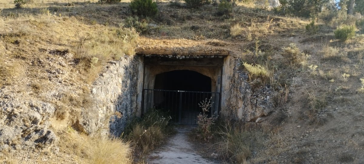 caleruegalugares003005.jpg
