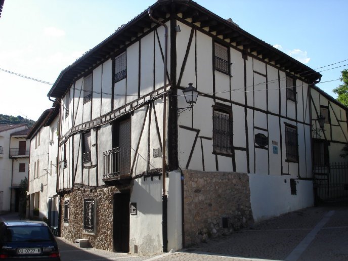 covarrubias004015.jpg