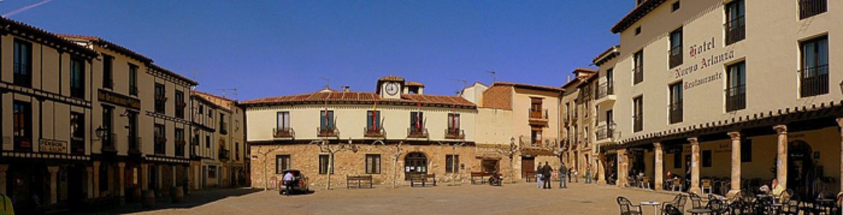 covarrubias017013.jpg